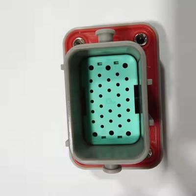 Neopower 32-pin hybride IP67 EV Power & Signal Connector (6x13A Power, 26x5A Signal)